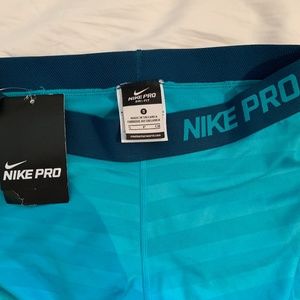NWT Nike Pro Legging
